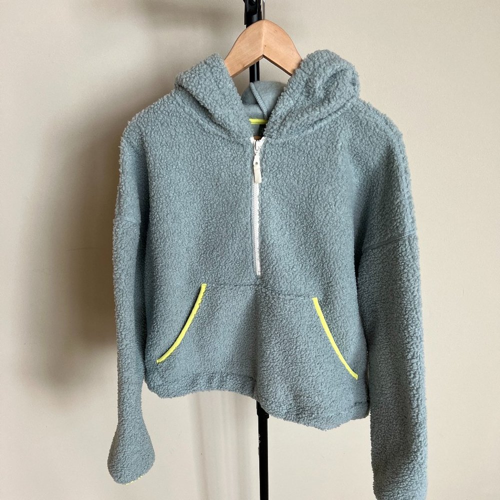 Fluffy Quarter Zip